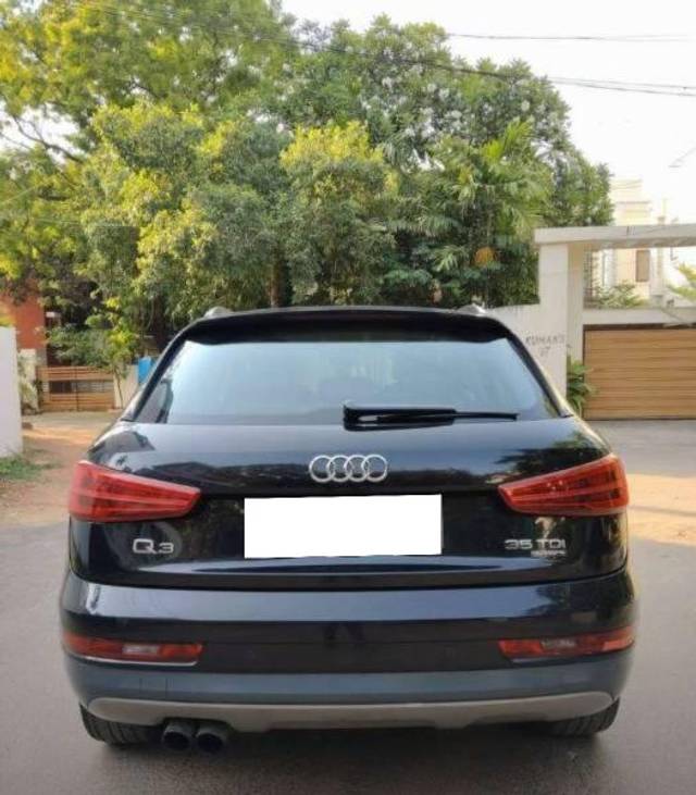 https://images10.gaadi.com/usedcar_image/4632264/original/processed_4a71f2fb-ec2f-4552-b3cc-9030bb589810.jpg?imwidth=6401