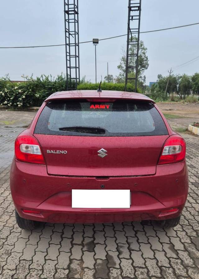 https://images10.gaadi.com/usedcar_image/4632269/original/processed_7aa2da10ca786b1ca64e52d0e5060298.jpg?imwidth=6401