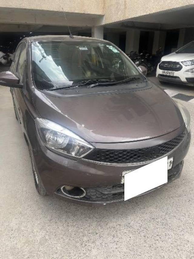 https://images10.gaadi.com/usedcar_image/4632272/original/processed_4528f80d-9bfc-42d3-9593-c0165da49886.jpeg?imwidth=6400
