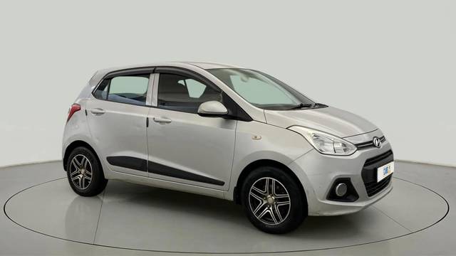 https://images10.gaadi.com/usedcar_image/4632273/original/a1403d7262d9b92af21cf2042c566c2d.jpg?imwidth=6400