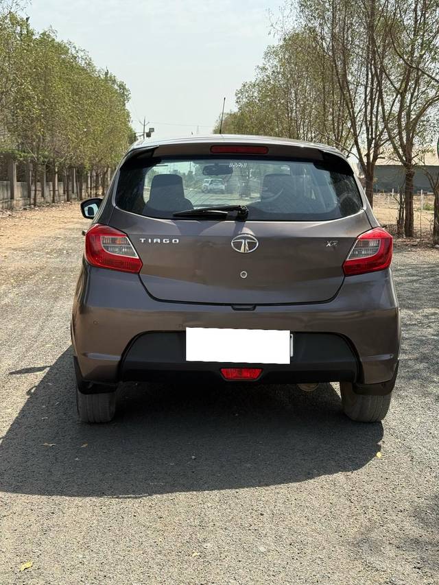 https://images10.gaadi.com/usedcar_image/4632279/original/processed_7313edb589f7fe34b91a0fdb409b8ee6.jpg?imwidth=6402