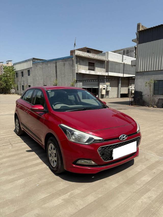 https://images10.gaadi.com/usedcar_image/4632283/original/processed_1641cd60bb02f0891b311ad495279a34.jpg?imwidth=6400