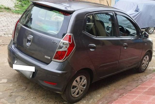 https://images10.gaadi.com/usedcar_image/4632292/original/processed_174527f9-f288-4520-871f-4d59fd68f2c7.jpg?imwidth=6401