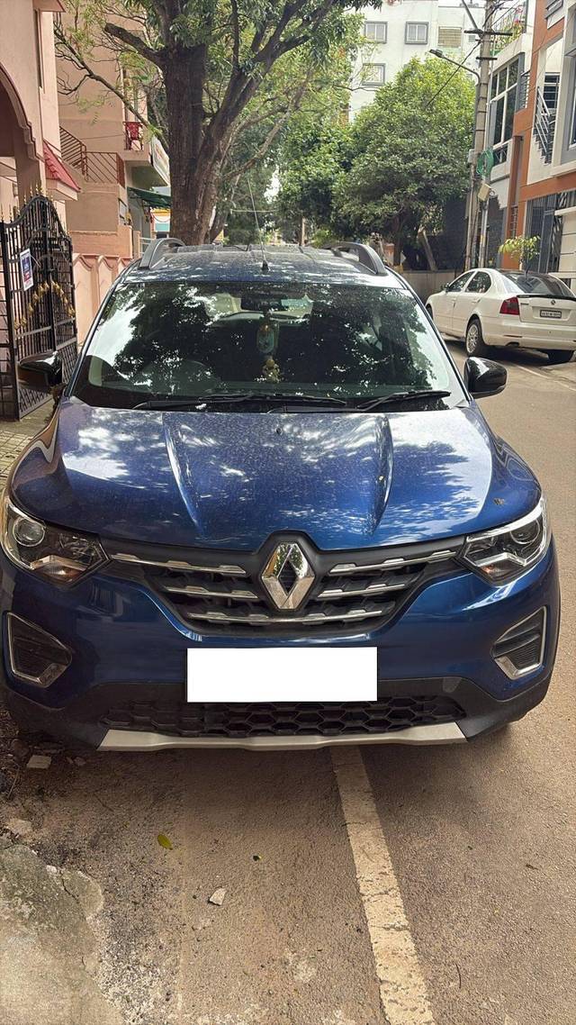 https://images10.gaadi.com/usedcar_image/4632296/original/processed_c0d5964b-bc48-4fd6-9ddd-7b29ed263e8e.jpg?imwidth=6400
