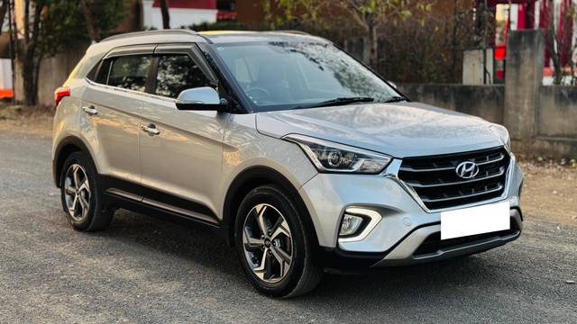 https://images10.gaadi.com/usedcar_image/4632333/original/processed_fb2886891e48261c93803bc32f6b9f2e.jpg?imwidth=6400