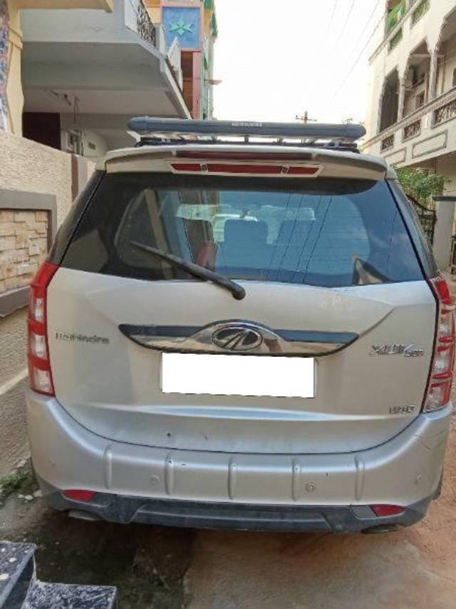 https://images10.gaadi.com/usedcar_image/4632342/original/processed_c7036795-bd63-4201-b3e8-558037e27785.jpg?imwidth=6402