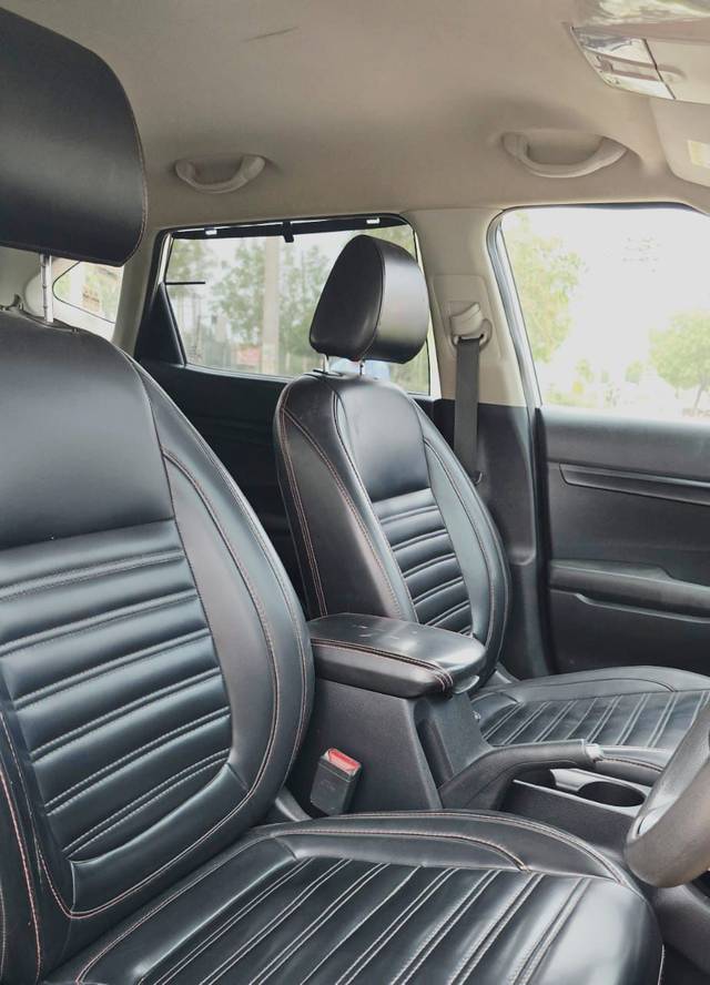 https://images10.gaadi.com/usedcar_image/4632355/original/88b6c45bd84f26d205834929fecda40a.jpg?imwidth=6402