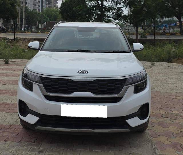 https://images10.gaadi.com/usedcar_image/4632355/original/processed_44939ba70c767b649f81ab4282dca52e.jpg?imwidth=6401