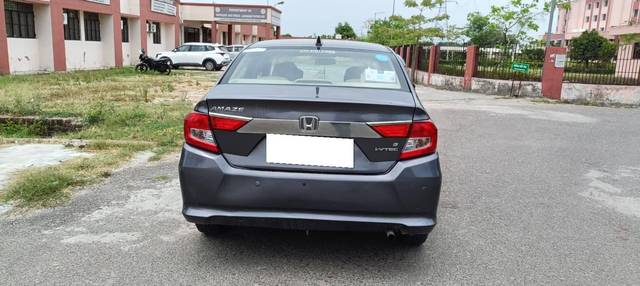 https://images10.gaadi.com/usedcar_image/4632357/original/processed_a811ce794e648f83610c6519e43fbc6c.jpg?imwidth=6401