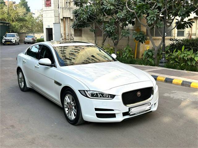 https://images10.gaadi.com/usedcar_image/4632370/original/processed_4b2f37bbc45d929a294c9ebc7df79087.jpg?imwidth=6400