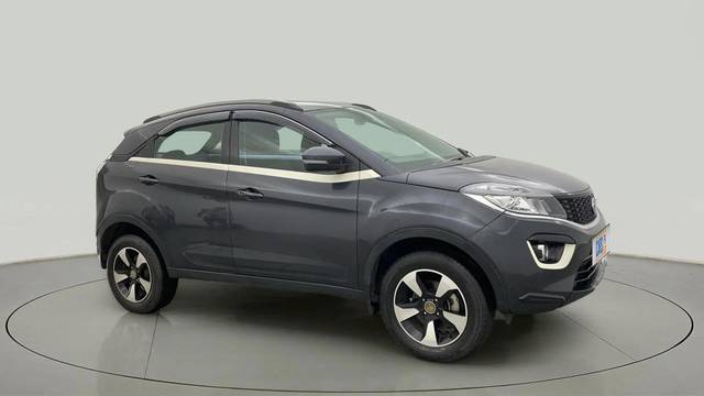 https://images10.gaadi.com/usedcar_image/4632386/original/a440c699b70ff8f0520d14411826da64.jpg?imwidth=6400