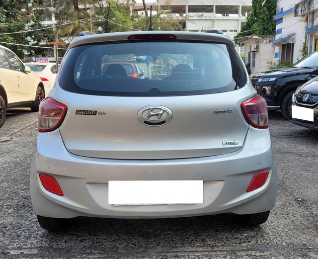 https://images10.gaadi.com/usedcar_image/4632400/original/processed_5b1726140b0aef05a5f5223fc4c8267e.jpg?imwidth=6402