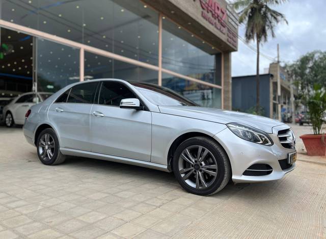https://images10.gaadi.com/usedcar_image/4632405/original/processed_27c06974fc0e89ebd7b7a7fc20e7e207.jpg?imwidth=6400
