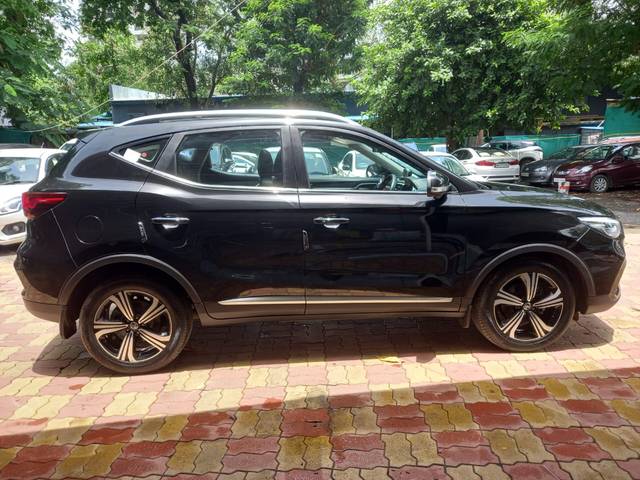https://images10.gaadi.com/usedcar_image/4632421/original/ff3a7c25d580b5981c9766ee2956d3b2.jpeg?imwidth=6401