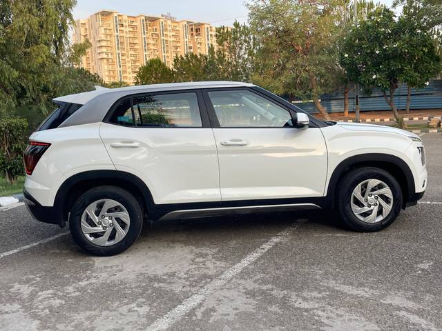 https://images10.gaadi.com/usedcar_image/4632424/original/processed_250b802271acbe4c3c5adb2adcf532c0.jpg?imwidth=6401