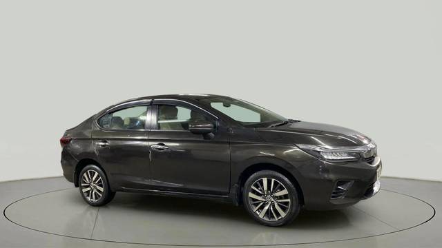 https://images10.gaadi.com/usedcar_image/4632428/original/db09a9386e158ea487ad7738af6a2ee4.jpg?imwidth=6400