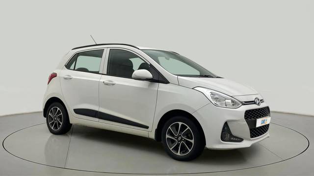 https://images10.gaadi.com/usedcar_image/4632484/original/6d44a4faba9e40b560cbab1d30855ccf.jpg?imwidth=6400