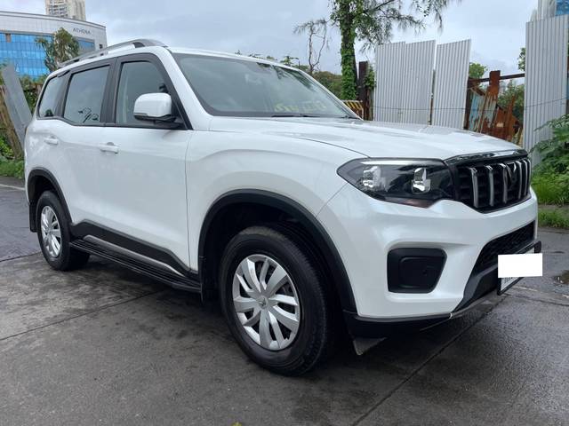 https://images10.gaadi.com/usedcar_image/4632503/original/processed_71282389e6207ade595713622a13c0e2.jpg?imwidth=6400