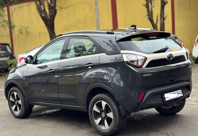https://images10.gaadi.com/usedcar_image/4632523/original/processed_66f61fe2fcd8a2dc60cc7d201e1ce1f9.jpeg?imwidth=6402
