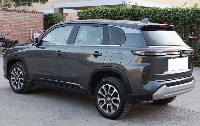 https://images10.gaadi.com/usedcar_image/4632531/original/processed_37423d3e551cd1951b85b14e1b786f9e.jpg?imwidth=6402
