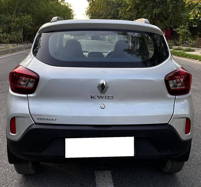 https://images10.gaadi.com/usedcar_image/4632532/original/processed_3612020210ed09bfe534eeeb570b82b8.jpg?imwidth=6402