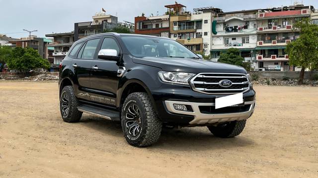 https://images10.gaadi.com/usedcar_image/4632541/original/processed_37358dd2cce2ca015db9a5b598436c4c.JPG?imwidth=6400