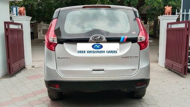 https://images10.gaadi.com/usedcar_image/4632549/original/processed_950228f703d92bbb74b135e591206391.jpeg?imwidth=6402