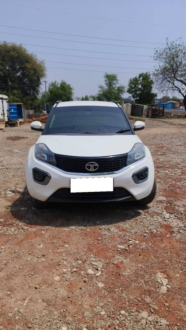 https://images10.gaadi.com/usedcar_image/4632550/original/processed_f22875c5d6300ba16971d2acdf67d6db.jpg?imwidth=6400