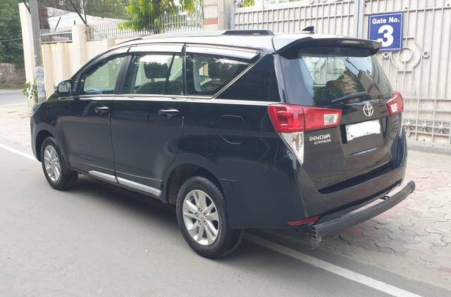 https://images10.gaadi.com/usedcar_image/4632554/original/processed_9c509786c7481131c68049f747c78883.jpg?imwidth=6402