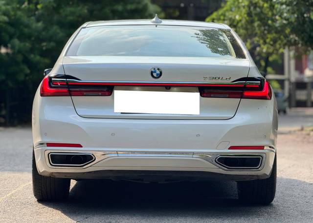 https://images10.gaadi.com/usedcar_image/4632555/original/processed_3f36fe8ae2ba95027f83016f0ef31bf2.jpg?imwidth=6401