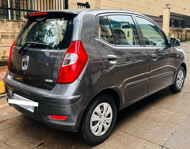 https://images10.gaadi.com/usedcar_image/4632557/original/processed_13719423fca636fa9b954d770b216026.jpg?imwidth=6401