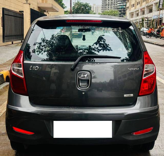 https://images10.gaadi.com/usedcar_image/4632557/original/processed_e2ad7f7cd3f650e08142a650bc773c64.jpg?imwidth=6402