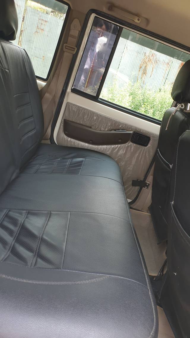 https://images10.gaadi.com/usedcar_image/4632564/original/c3d617e3caeae0db4cb4a45b15a74bbd.jpg?imwidth=6402