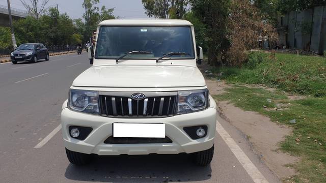 https://images10.gaadi.com/usedcar_image/4632564/original/processed_60de2997cf7dceddf2b83f5b57471270.jpg?imwidth=6401