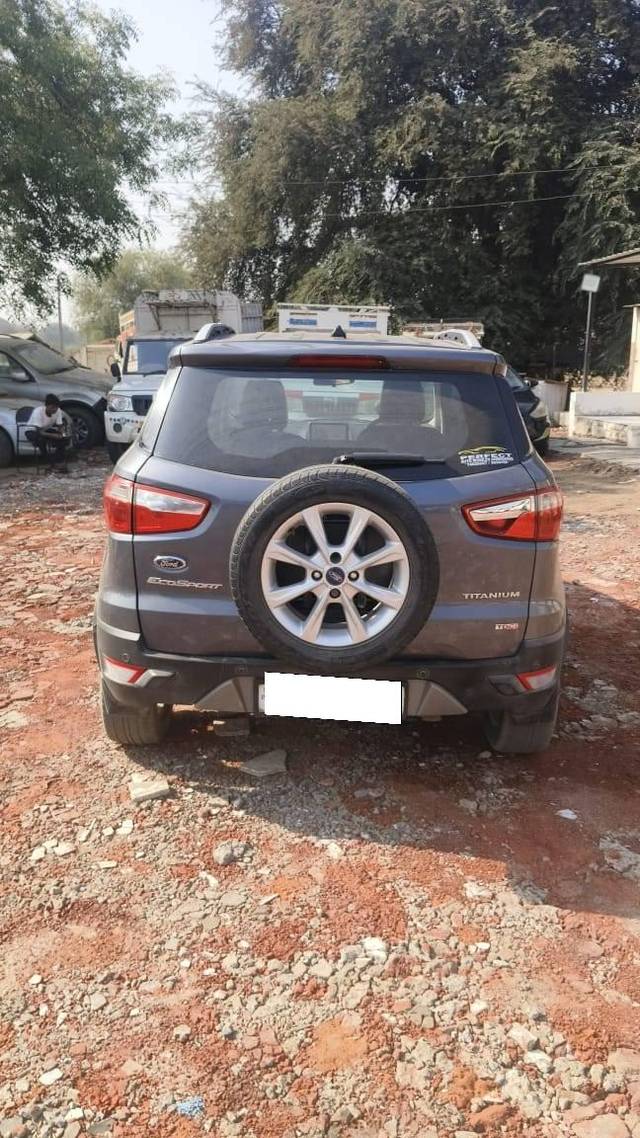 https://images10.gaadi.com/usedcar_image/4632565/original/processed_0b39b77d20f99bdbacc5fa0b16ae8e67.jpg?imwidth=6401
