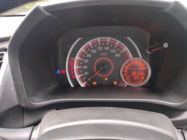 https://images10.gaadi.com/usedcar_image/4632587/original/5109d75a6eed8cfd933b0ef13a236430.jpg?imwidth=6402