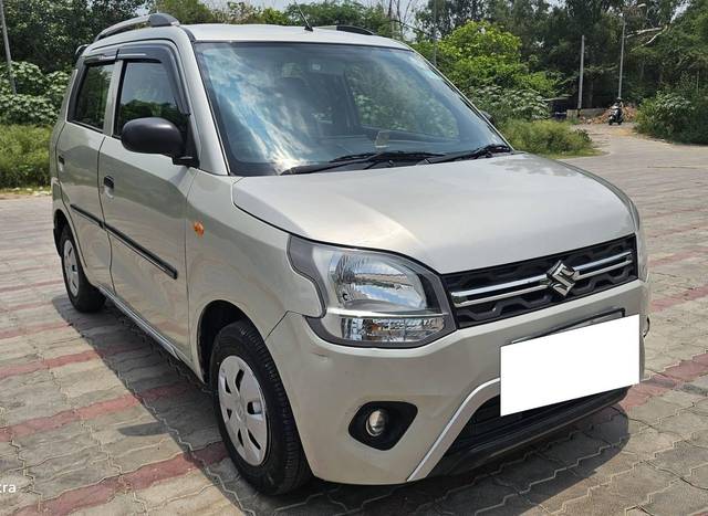 https://images10.gaadi.com/usedcar_image/4632600/original/processed_64af9248a12b99a0a241ff0784005a4f.jpg?imwidth=6400