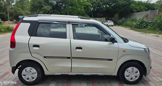 https://images10.gaadi.com/usedcar_image/4632600/original/processed_e3722794cce173fead962c471ae24e86.jpg?imwidth=6401