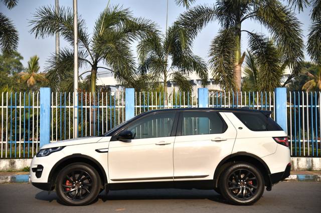 https://images10.gaadi.com/usedcar_image/4632608/original/9991e6c0e8bbaac771d1166ecbfd5cbd.jpg?imwidth=6402