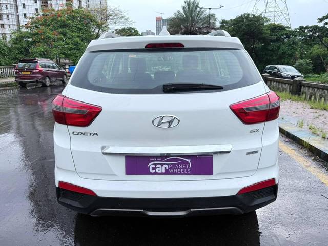 https://images10.gaadi.com/usedcar_image/4632613/original/processed_b3fcedbf8b4f291c417f07015647e0ce.jpg?imwidth=6401