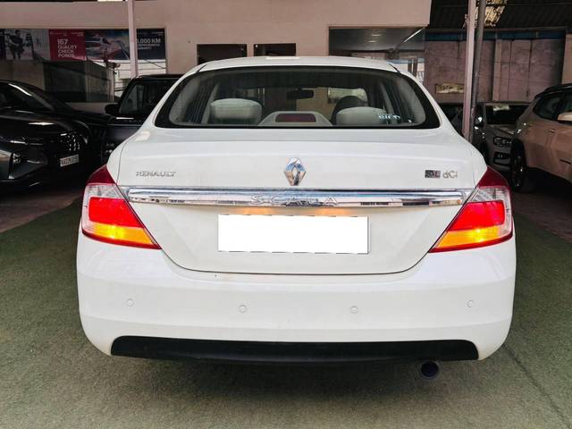 https://images10.gaadi.com/usedcar_image/4632615/original/processed_483877b56fb15dfabadae61e64474e4d.jpg?imwidth=6401