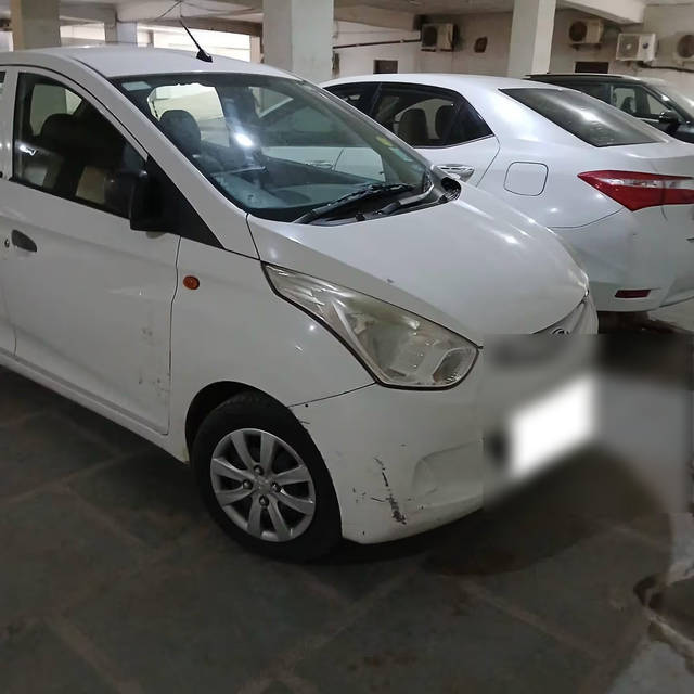 https://images10.gaadi.com/usedcar_image/4632662/original/dcfacd65-e343-4ef4-afd2-e7eef5bd48ed.png?imwidth=6400