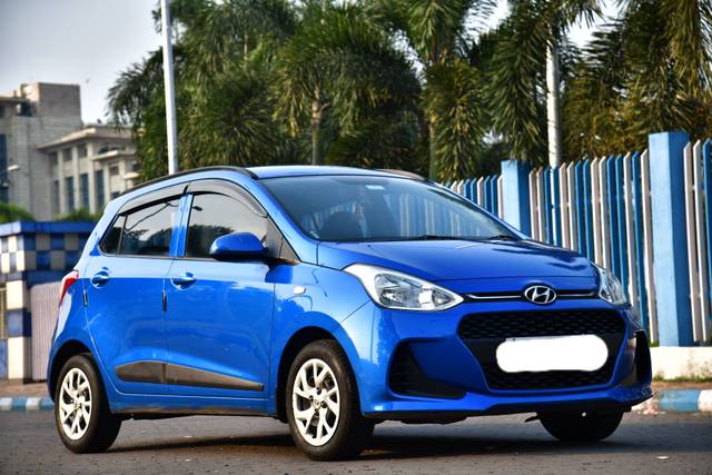 https://images10.gaadi.com/usedcar_image/4632686/original/7abee7b3f00b703cfae45a57a53f88f9.jpg?imwidth=6400