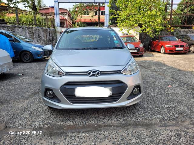 https://images10.gaadi.com/usedcar_image/4632687/original/processed_ae04cb27a3453da53dd9d5d32768b9cf.jpg?imwidth=6400