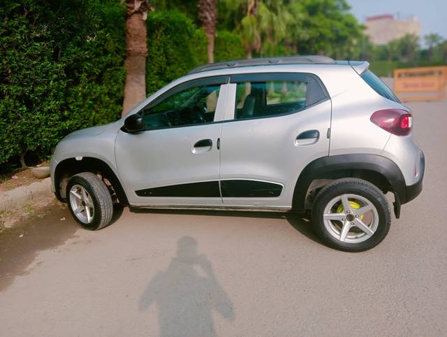 https://images10.gaadi.com/usedcar_image/4632707/original/processed_41ca7d788b0af975f6fc5ffe7ce2f58c.jpg?imwidth=6402