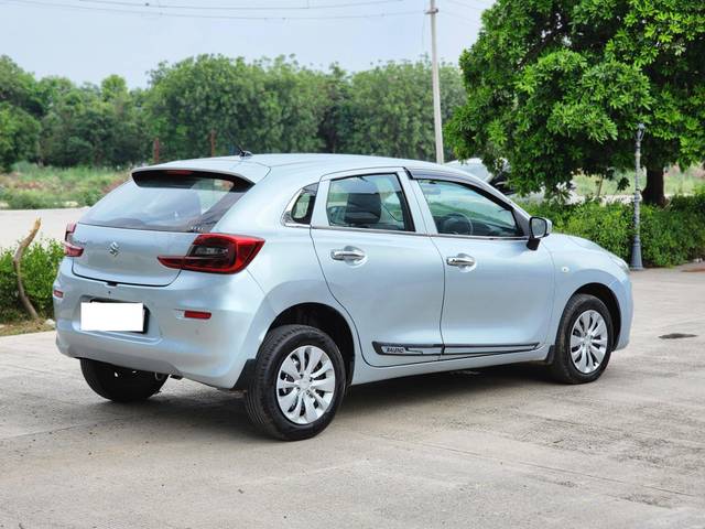 https://images10.gaadi.com/usedcar_image/4632717/original/processed_c877f901d265a24152e233f366701a8b.jpg?imwidth=6402