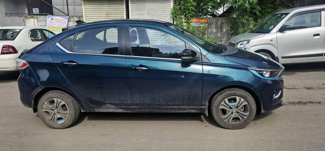 https://images10.gaadi.com/usedcar_image/4632724/original/processed_cfcb4569-f845-4b41-97fe-328ec429035b.jpeg?imwidth=6400