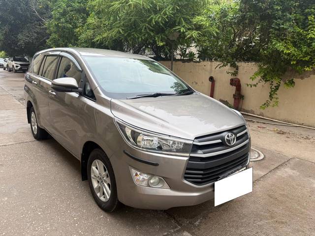 https://images10.gaadi.com/usedcar_image/4632732/original/processed_e727ade631cd3d06fe78fb678be0b645.jpg?imwidth=6400