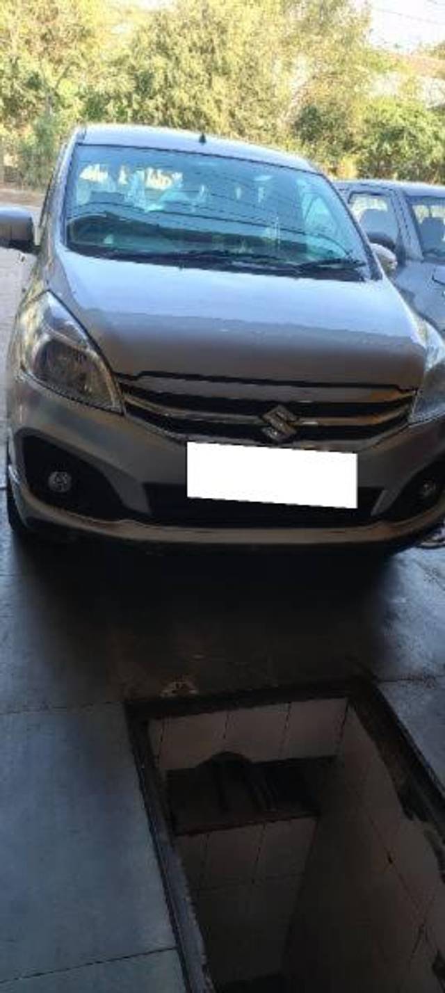 https://images10.gaadi.com/usedcar_image/4632733/original/processed_c3414864-9065-4be6-a361-cd72d2fb5eee.jpg?imwidth=6400