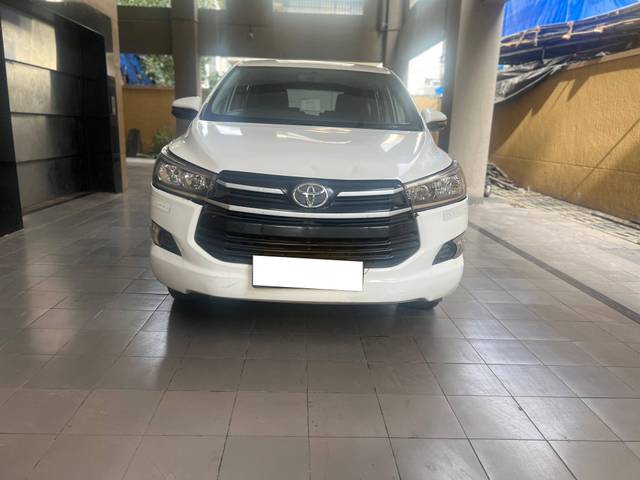 https://images10.gaadi.com/usedcar_image/4632738/original/processed_deca62cf5140aa7b22d764ed6fe30058.jpg?imwidth=6402